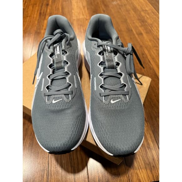 Nike Downshifter 13 Grey Platinum White Sneakers Men size 10 Run walk gym main image 4
